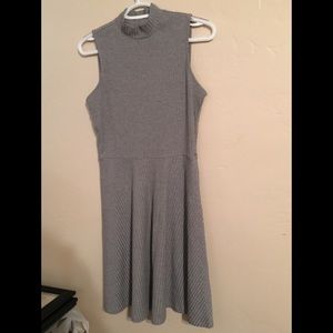 (Bundle) forever 21 dress and apt 9 dress